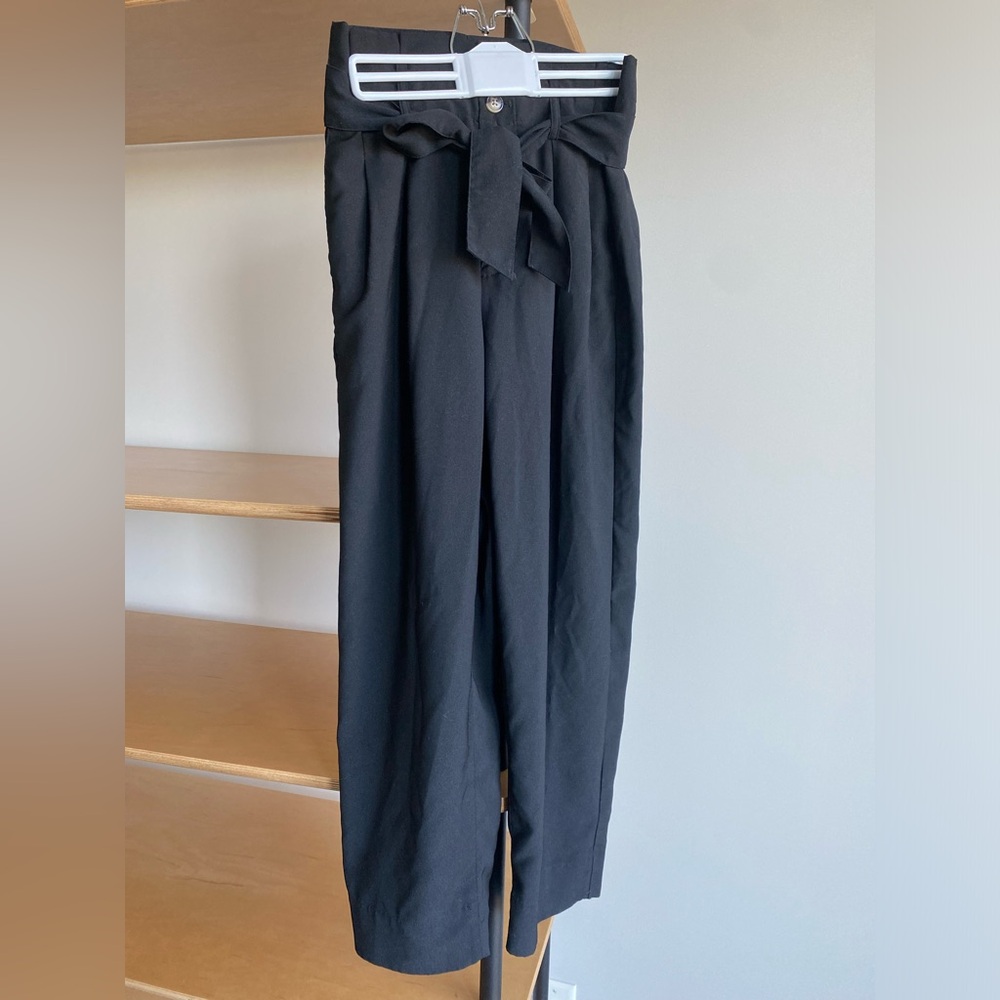Madewell Drapey Paperbag Pants in Black, Size 0